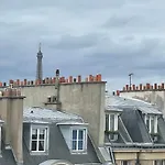 La casa du 15e, Tour Eiffel view
